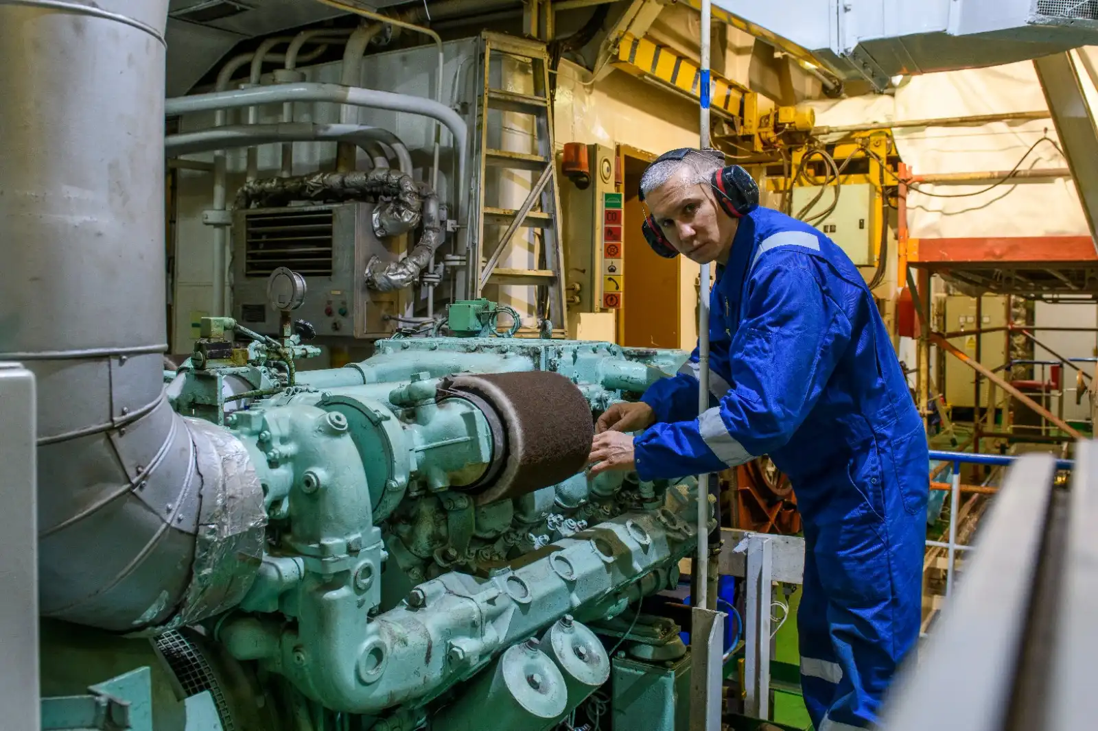 Marine engine preventive maintenance Dubai